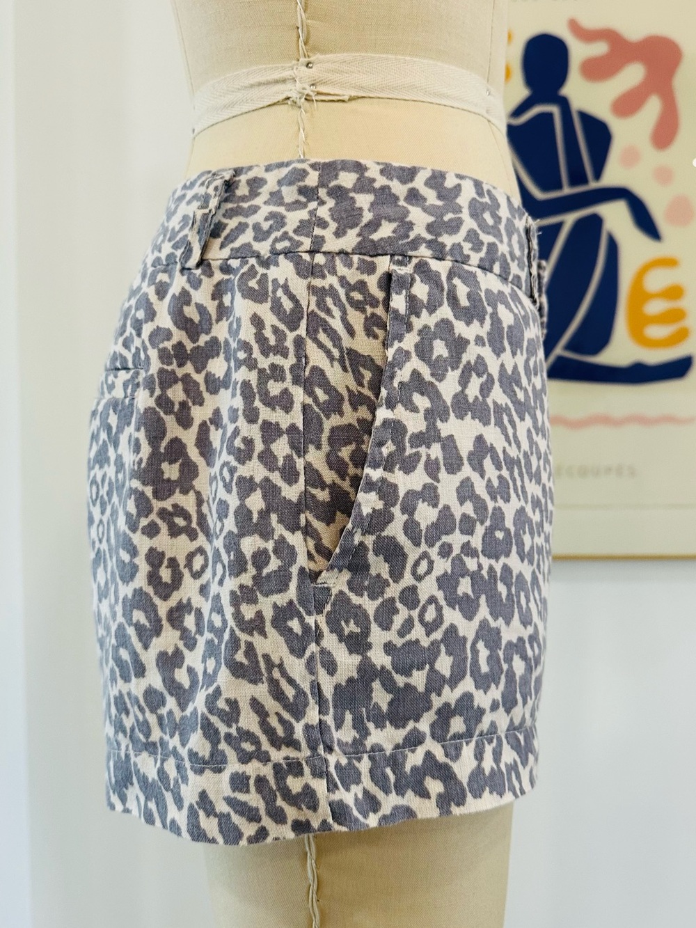 Leopard Print Low Rise Linen Shorts - Picture 7 of 15
